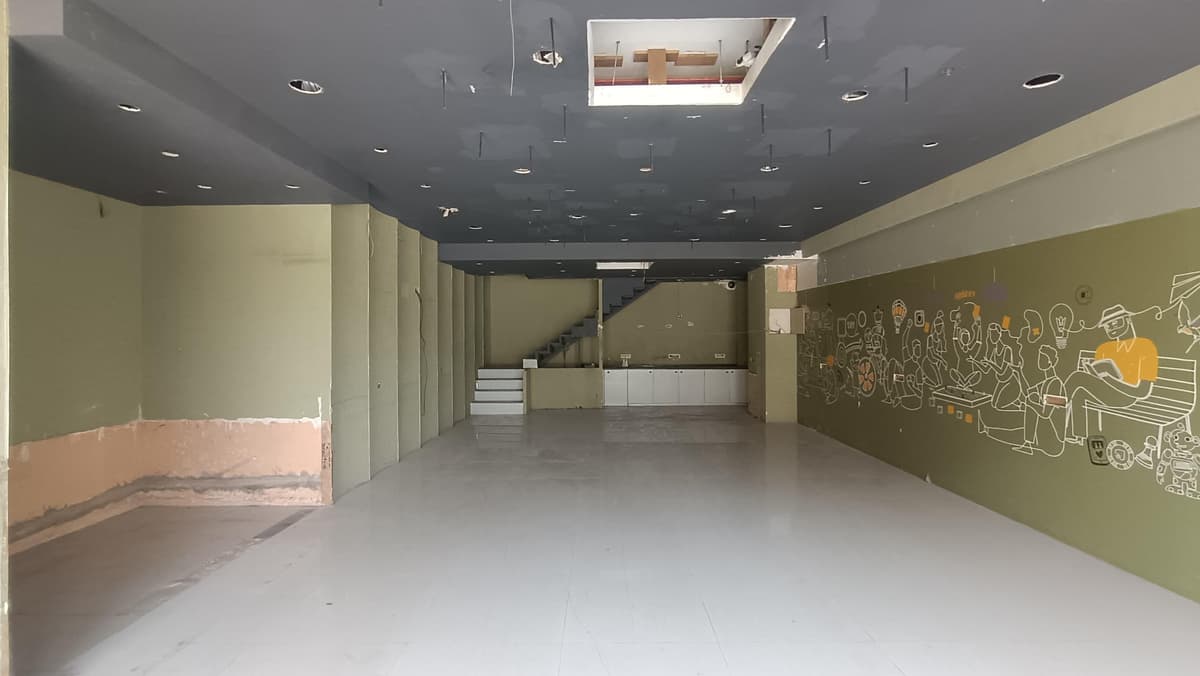 Corporate Office Space for Rent in Surat | 3454 Sq.Ft in Vesu, Surat — photo 1 of 6