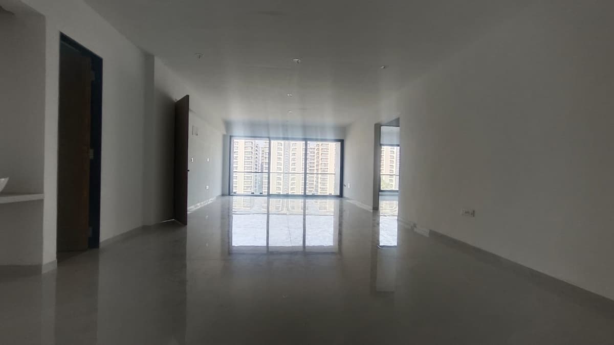 4 BHK Luxury Flat for Rent - 2nd VIP Road, Vesu, Surat.