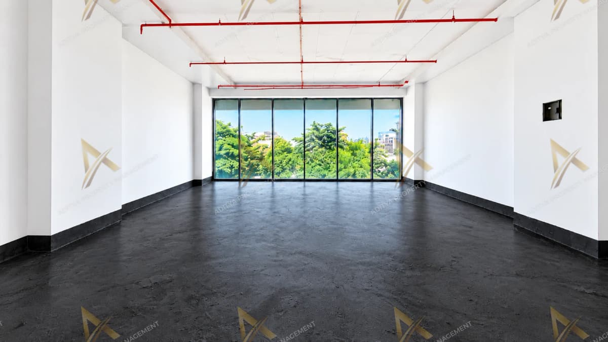 1500 Sq.Ft | Retail Showroom For Rent - Vesu Main Road, Surat.