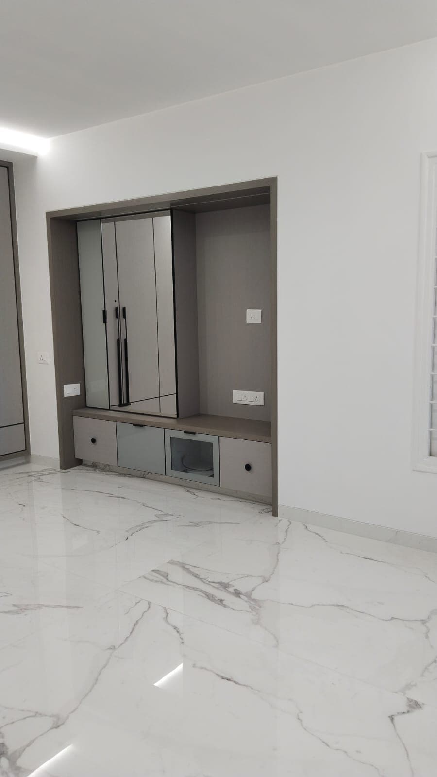 3 BHK Spacious Flat for Sale in City Light, Surat. in Citylight