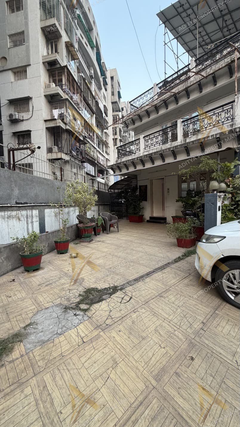 4 BHK Fully Furnished Bungalow for Sale - Piplod Main Road, Surat. in Piplod