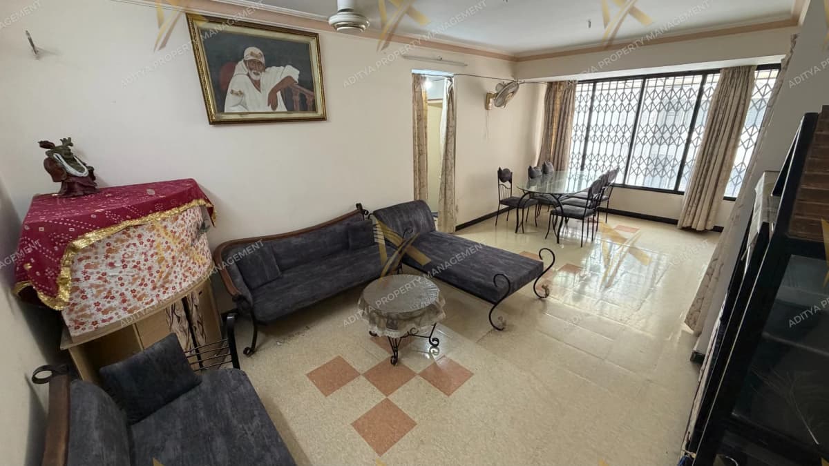 2 BHK Flat For Rent - In Piplod, Surat.