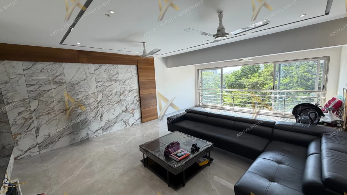 4 BHK Luxurious Flat For Sale - 2nd VIP Road, Vesu, Surat. in 2nd VIP ROAD, Surat — photo 1 of 9