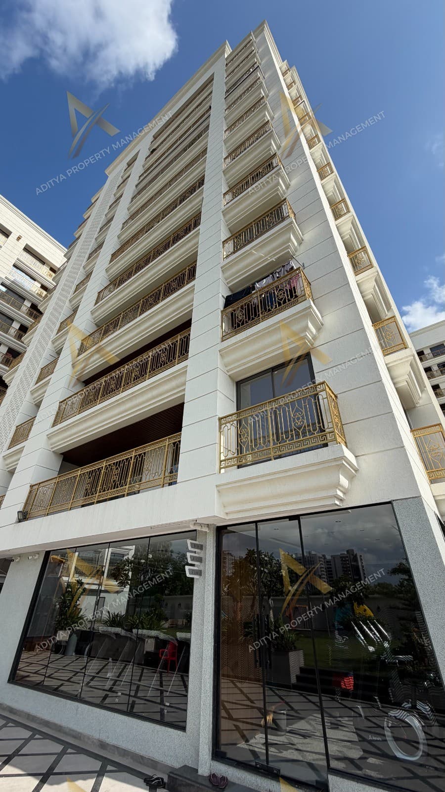 4 BHK Stunning Flat For Sale - In Althan, Surat, in Althan