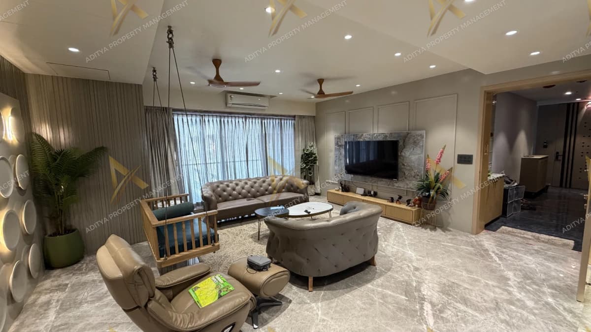 4 BHK Ultra Luxurious Flat For Sale - VIP Road, Vesu, Surat. in Vesu, Surat — photo 1 of 8